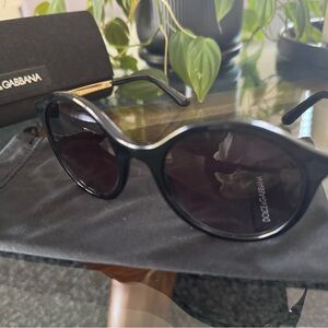 Dolce & Gabbana DG6017 Round Sunglasses – Black/Gold